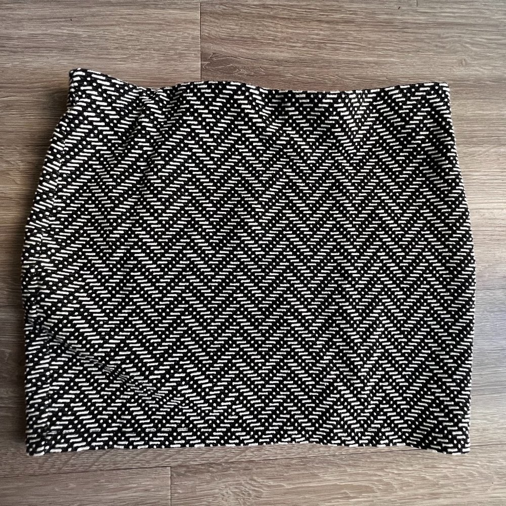 Black Strip Mini Skirt